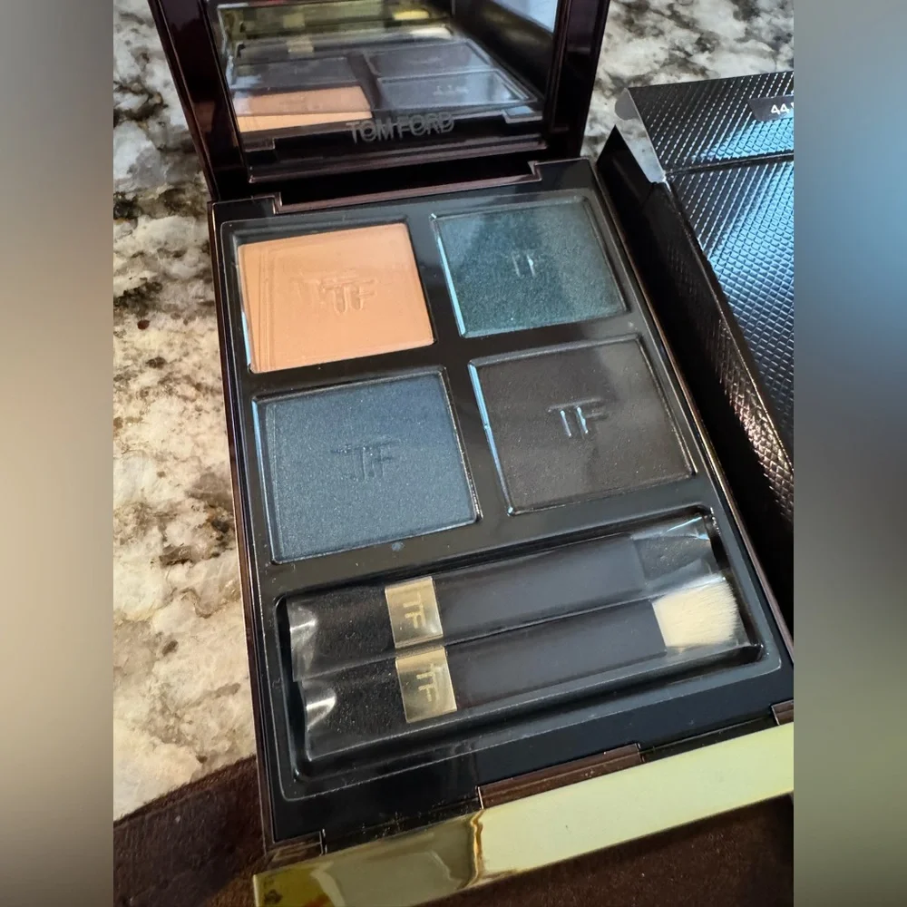 Tom Ford Eye Color Quad in Dark Opulence with Gold and Black